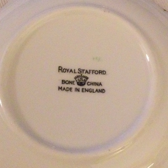 3/$10 | Stettler, AB - Royal Stafford Bone China “The Heart of Alberta” Dish - Picture 4 of 6